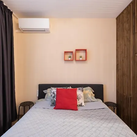 The Red Point Apartment Varna Exterior photo